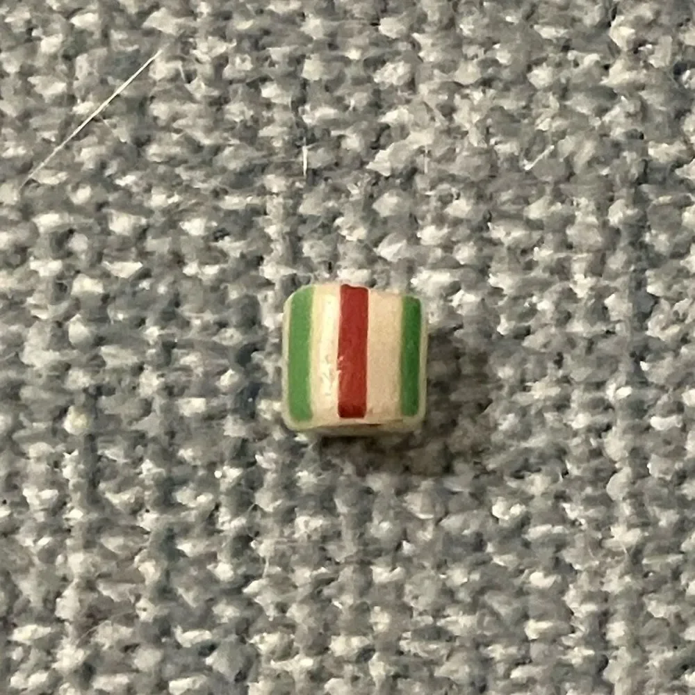 Bead